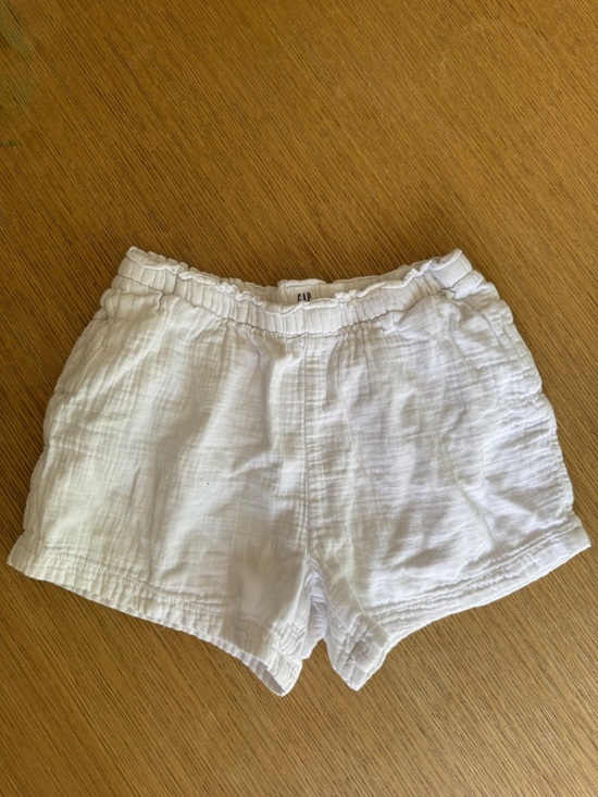 GAP Other - GAP girls white cotton gauze shorts